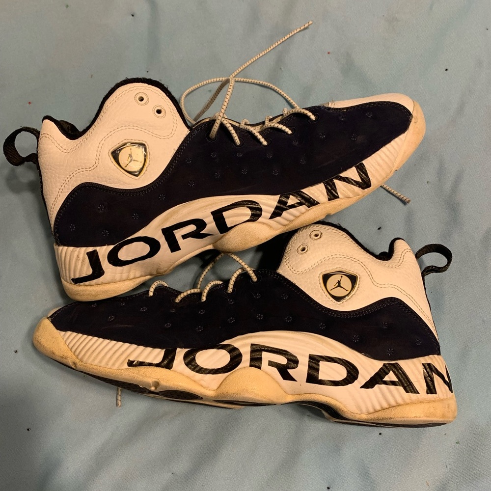 Nike Air Jordan Jumpman Team 2. Size 9.5
